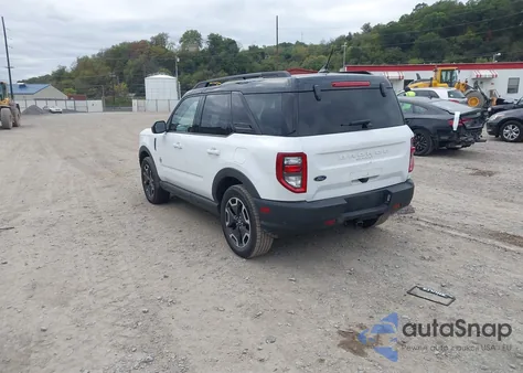 2021 Ford Bronco Sport Outer Banks z USA, uszkodzony, nr VIN 3FMCR9C63MRA28805